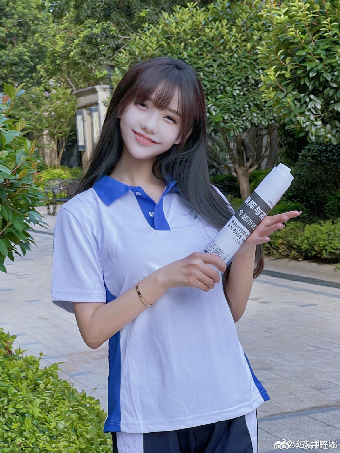 曲裂 封面